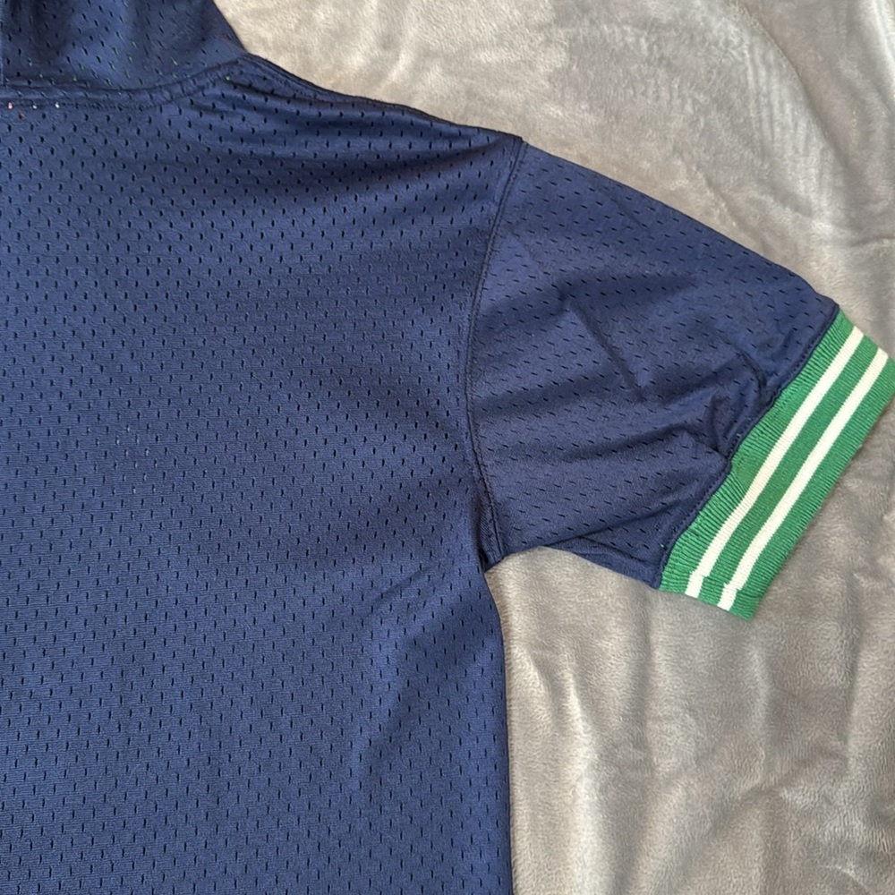 Dallas Mavericks Mitchell & Ness Youth Hardwood Classics Unbeaten Hoodie T-Shirt - Picture 10 of 14